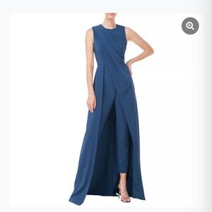 Kay Unger Blue Sleeveless Gown
